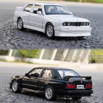 Premium 1:36 BMW E30 M3 Diecast Model – Jet Black / Alpine White | Motorsport Decor